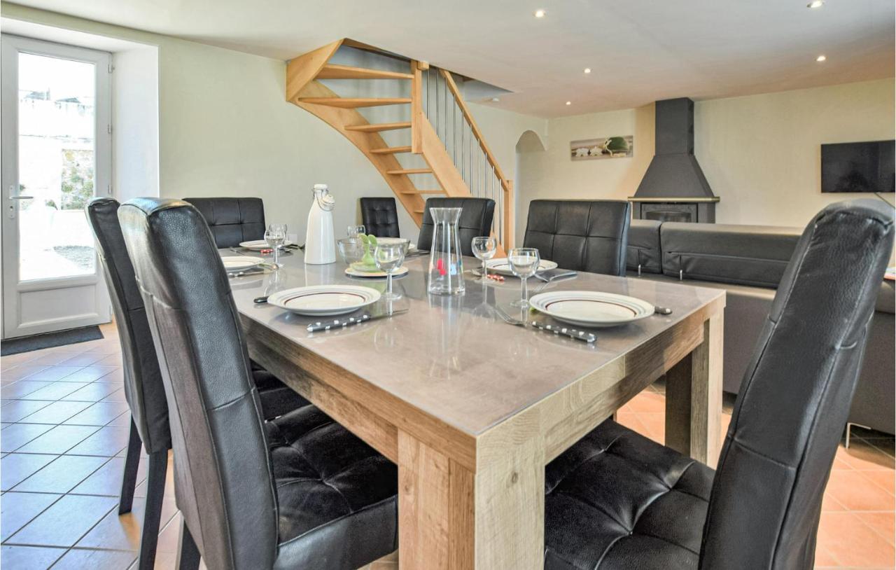 Beautiful home in Créances with WiFi&3 Bedrooms Exterior foto